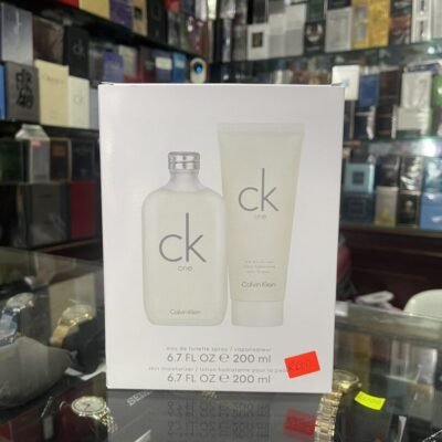 SET - CALVIN KLEIN “ONE” 6.70Z EDT SPR 2PCS UNISEX